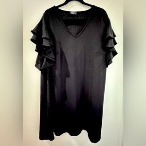 Black dress with pockets